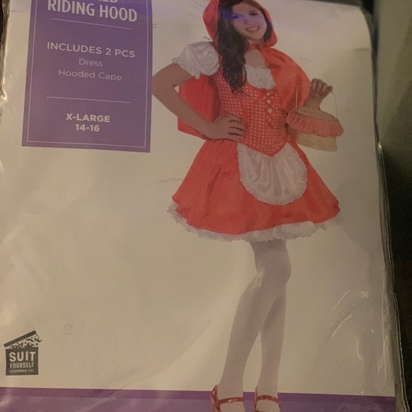 Lil’ Red riding hood costume - Picture 2 of 3